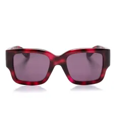 Солнцезащитные очки в квадратной оправе