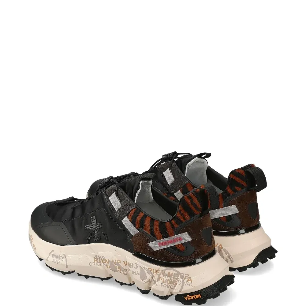 Кроссовки Crossd