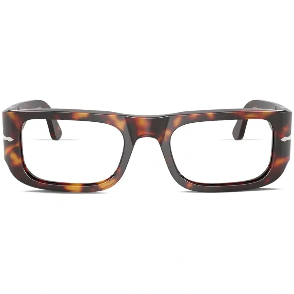 Очки в квадратной оправе