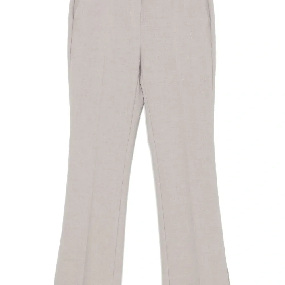 Брюки строгого кроя