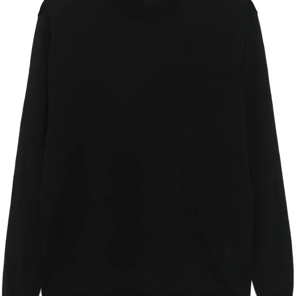 свитер тонкой вязки