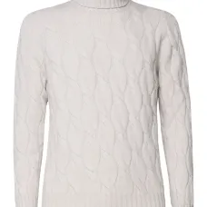 свитер фактурной вязки с высоким воротником