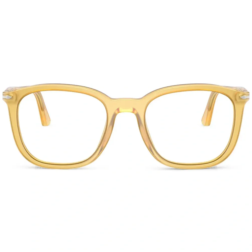 Очки в квадратной оправе