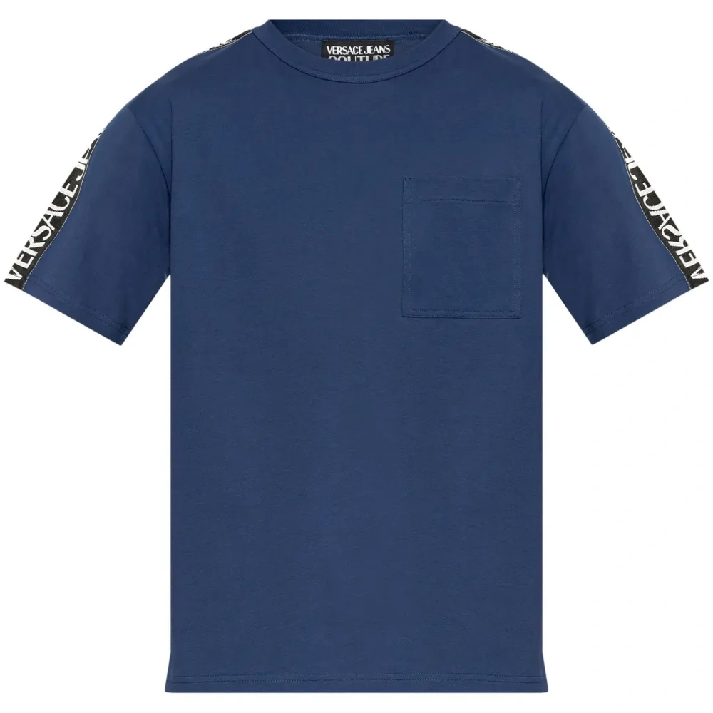 Футболка с логотипом