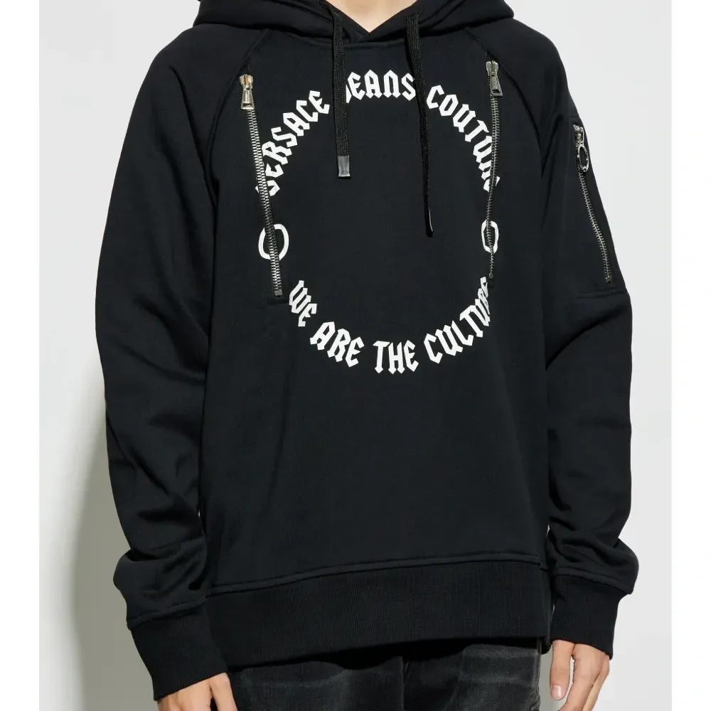 Худи с логотипом Худи с логотипом