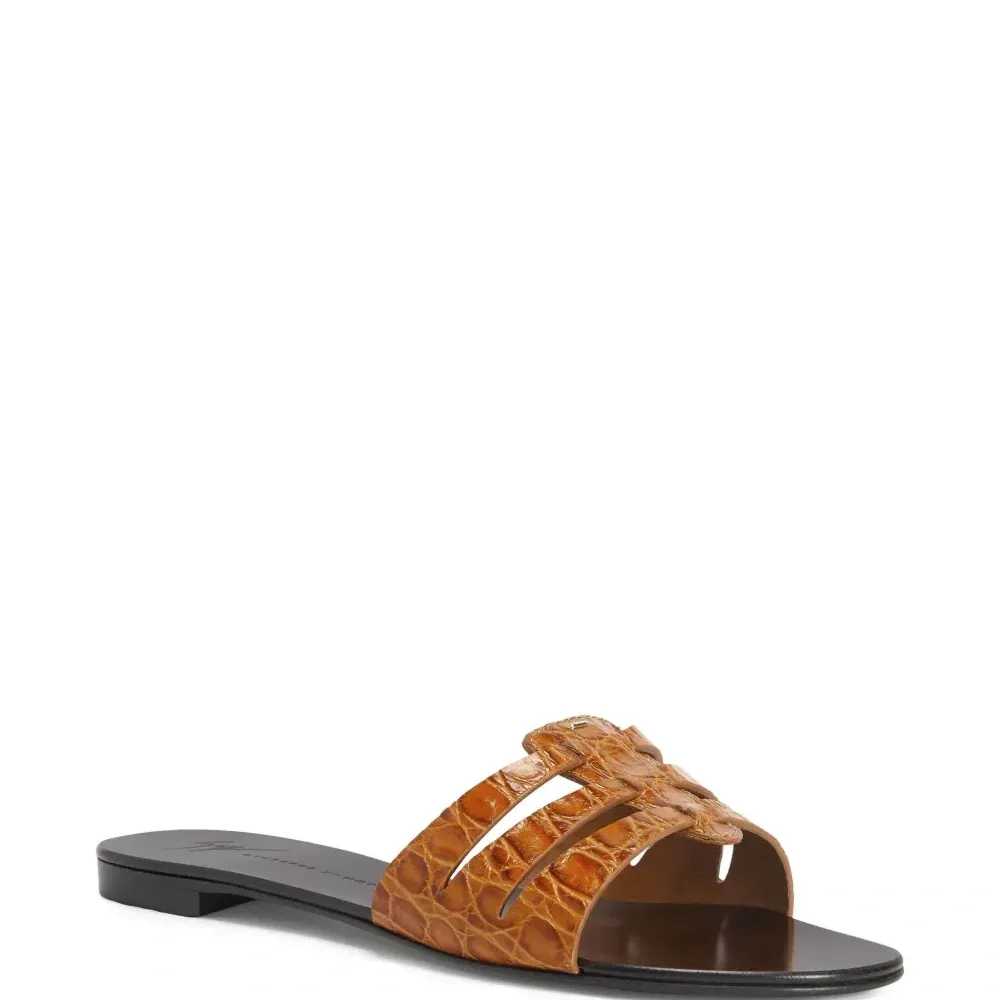 Шлепанцы Adheline