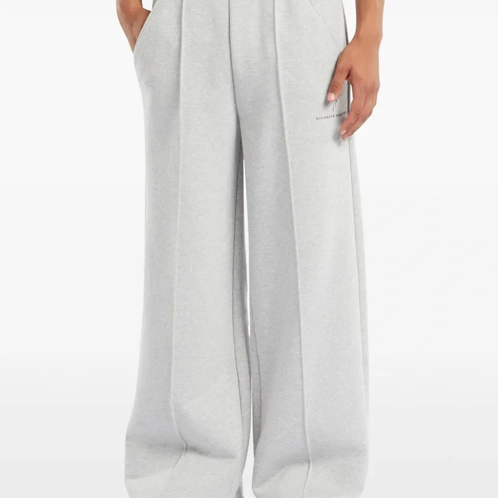 Спортивные брюки LR-64