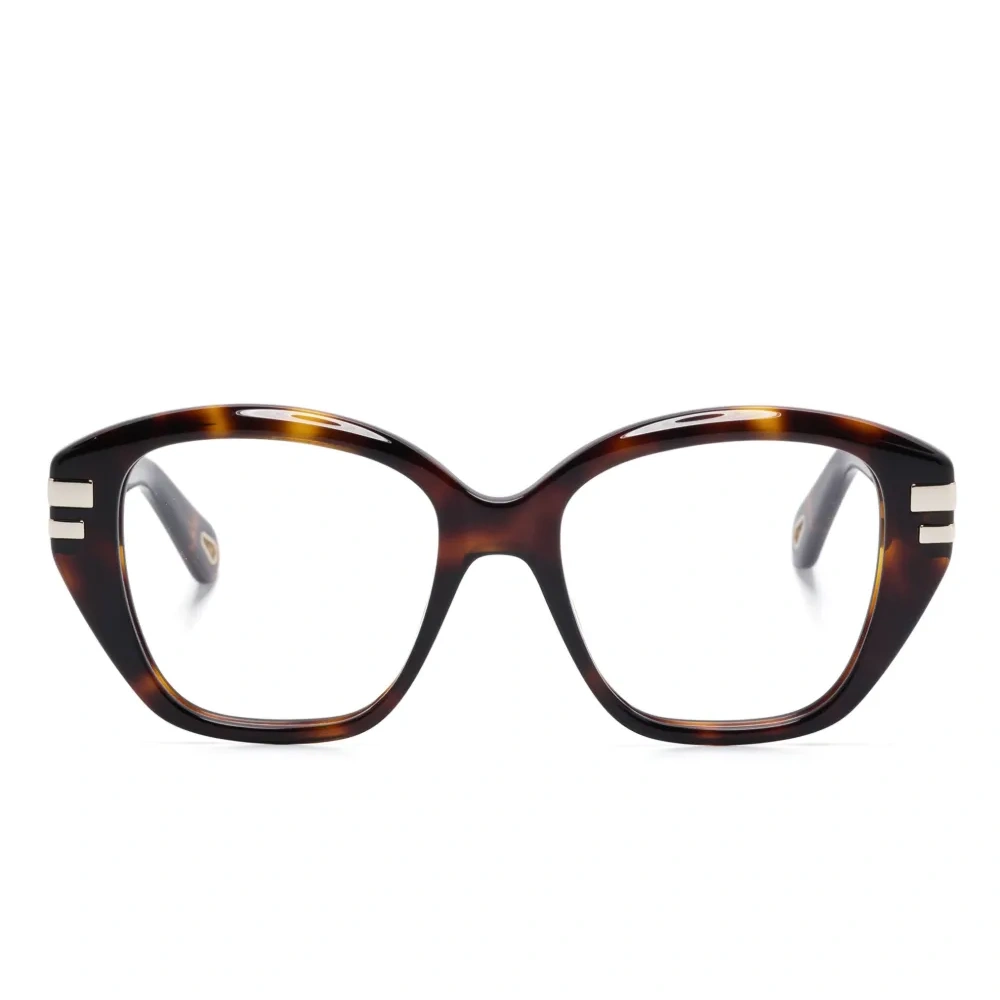 Очки в квадратной оправе