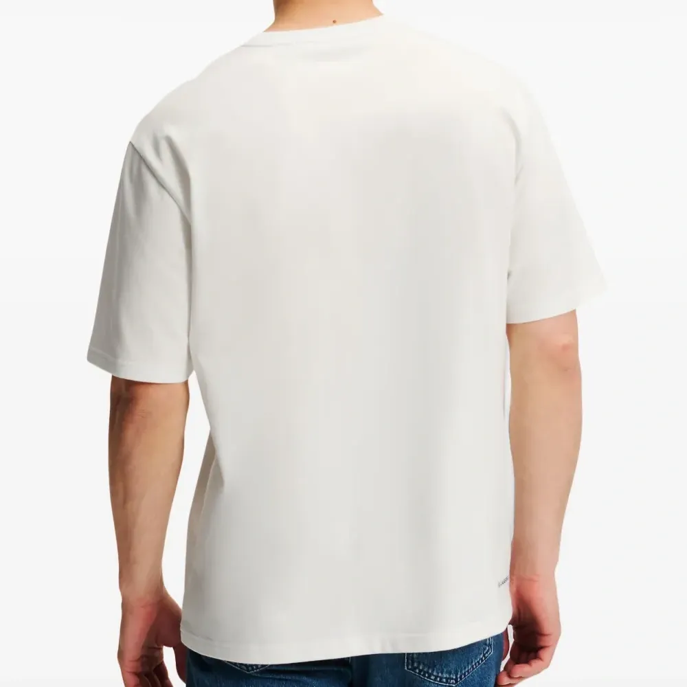 Футболка с логотипом