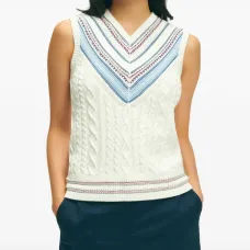 свитер фактурной вязки с V-образным вырезом