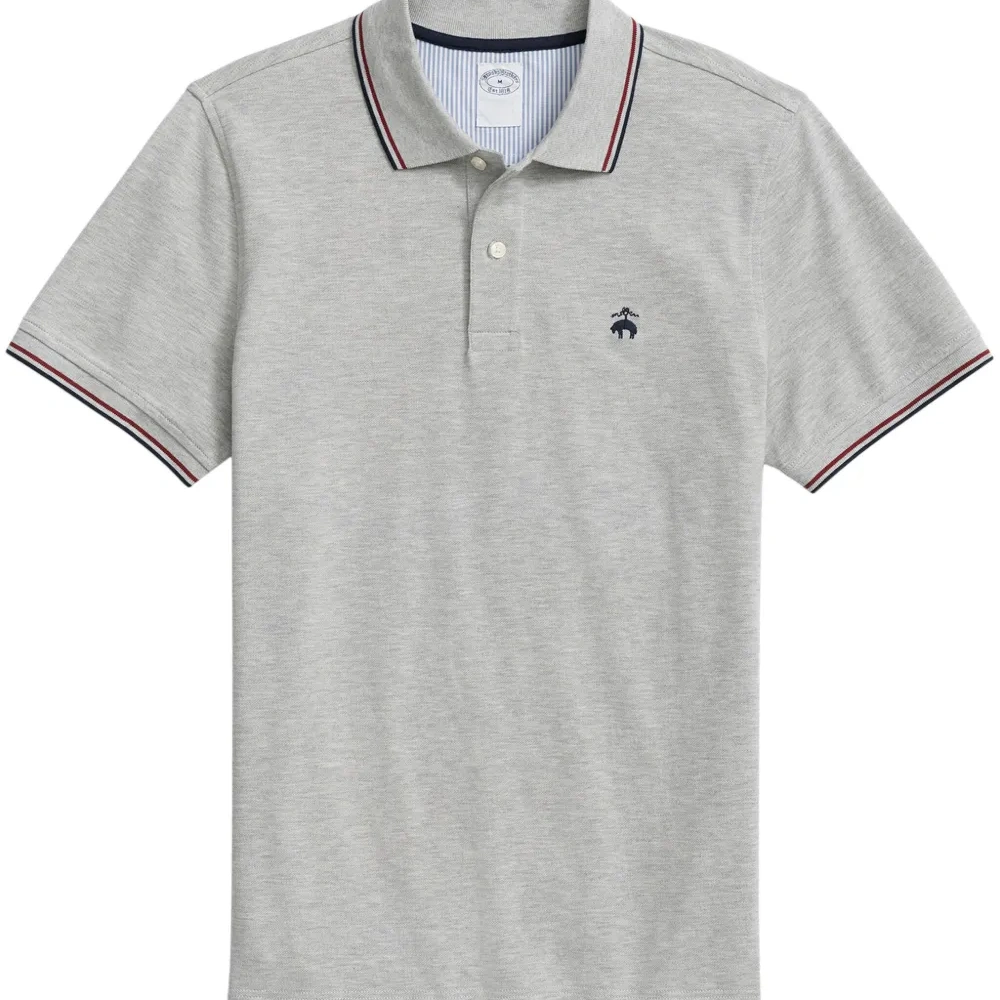 рубашка поло с вышитым логотипом