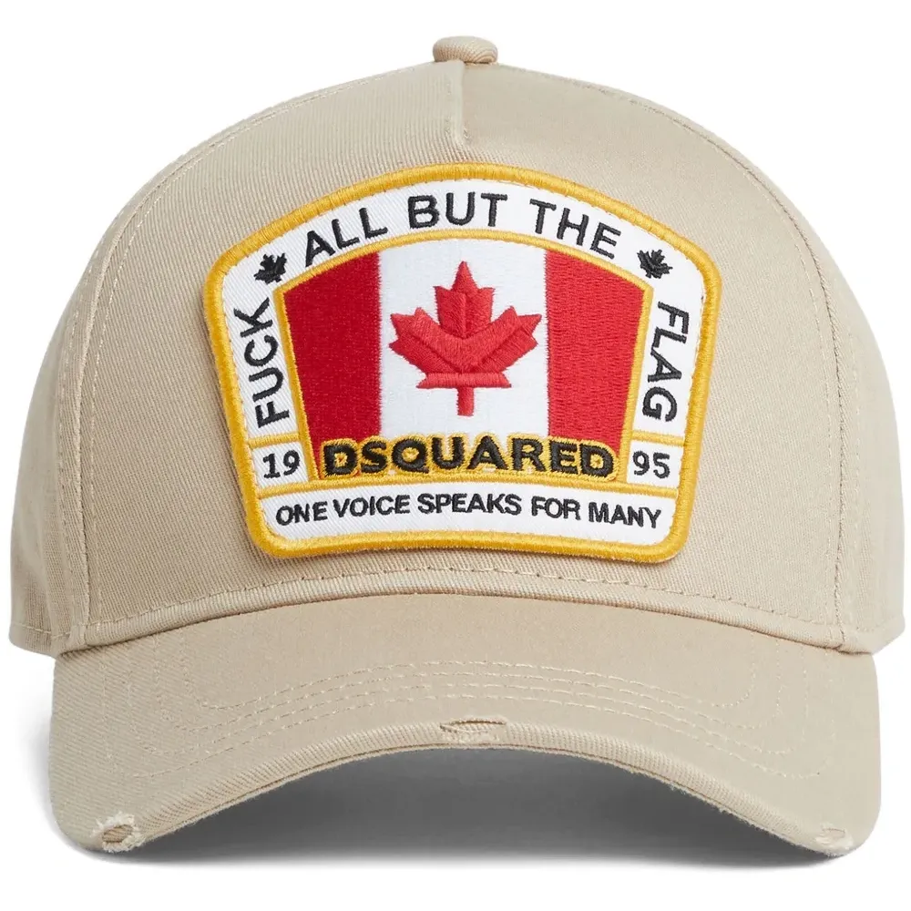 Бейсболка с нашивкой-логотипом