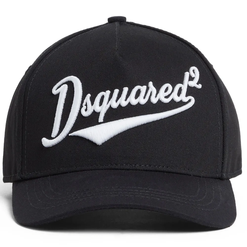 Кепка с вышитым логотипом