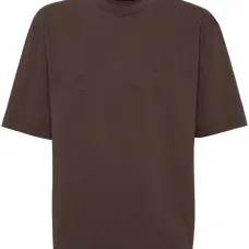 Футболка с тисненым логотипом