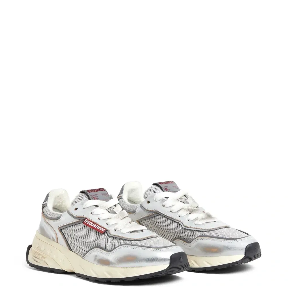 Кроссовки с эффектом потертости