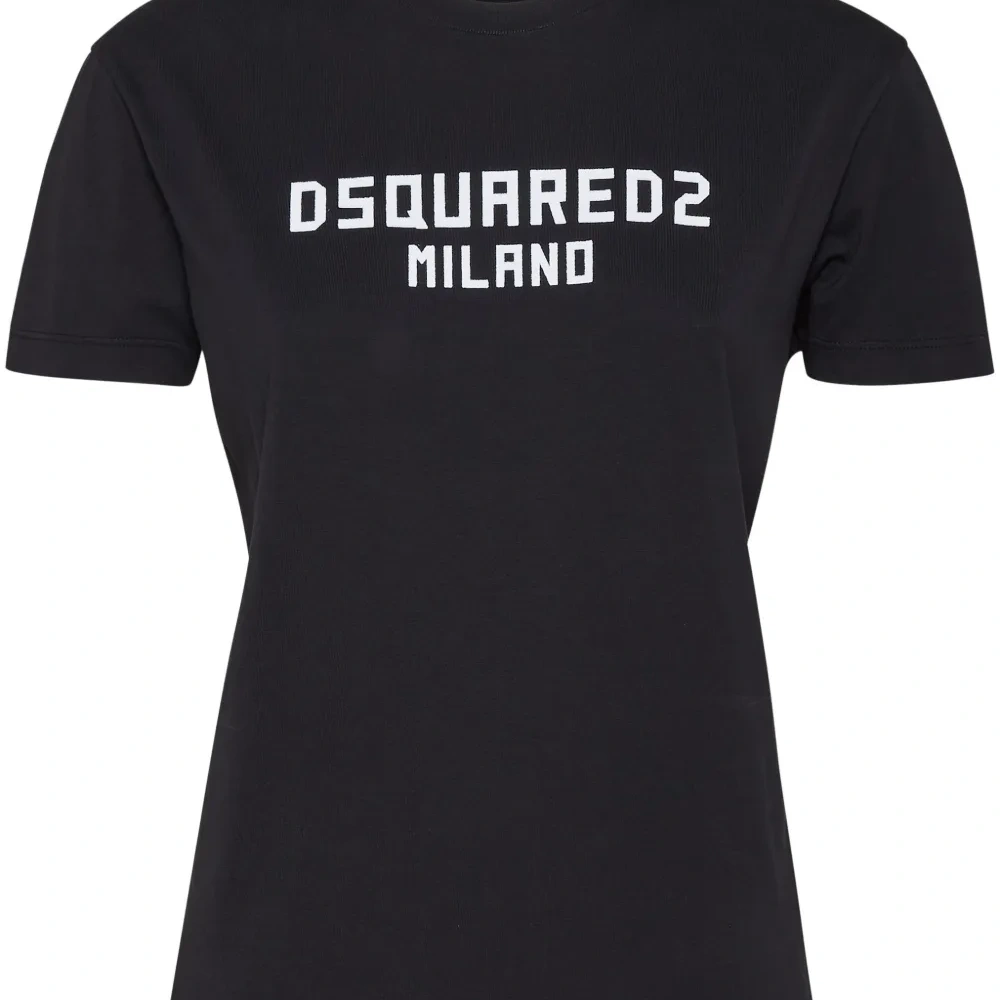 Футболка с логотипом