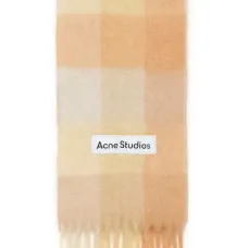 Клетчатый шарф с логотипом