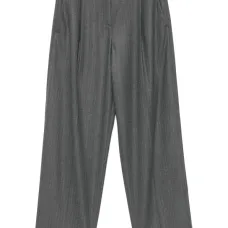 Брюки в тонкую полоску Брюки в тонкую полоску