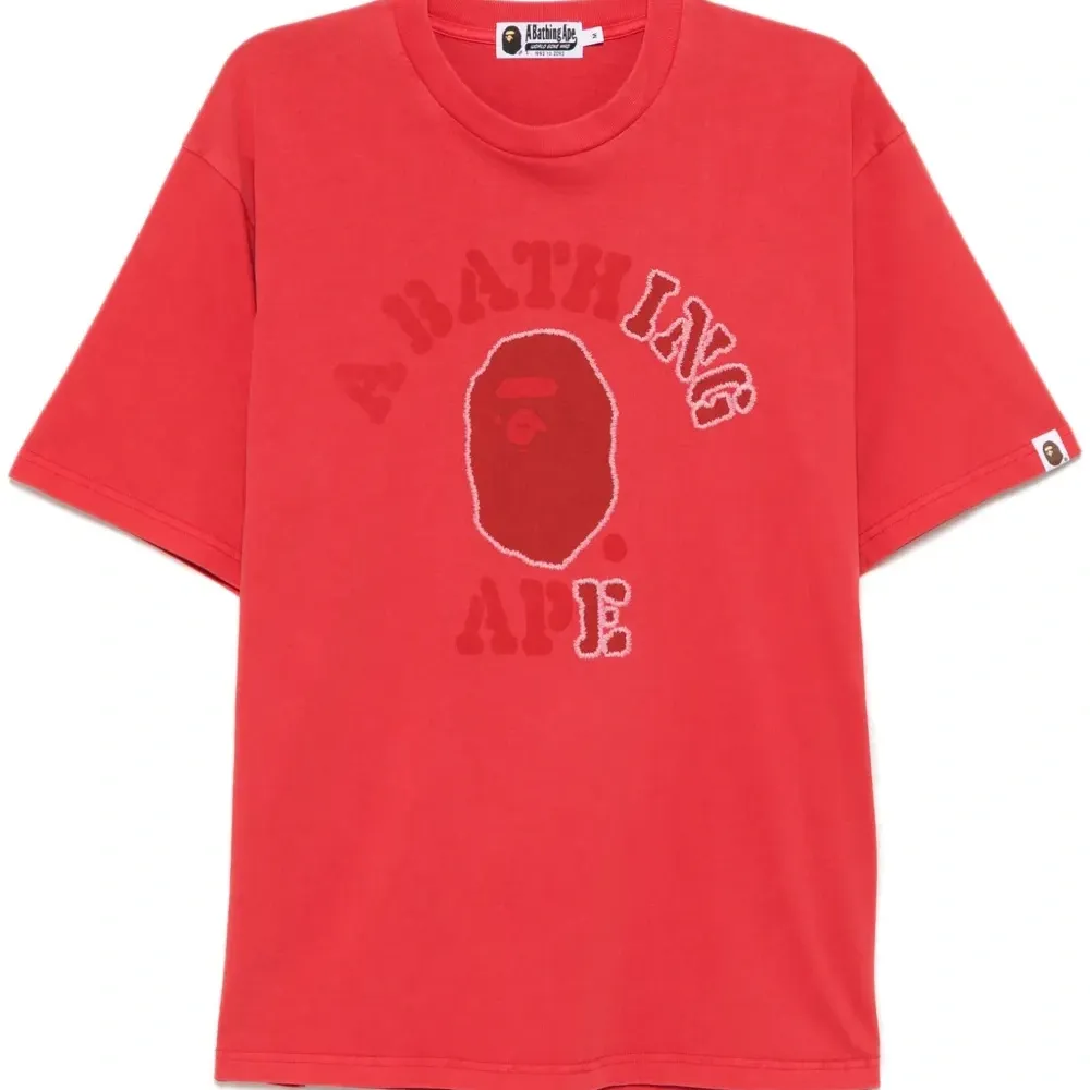 Футболка College свободного кроя