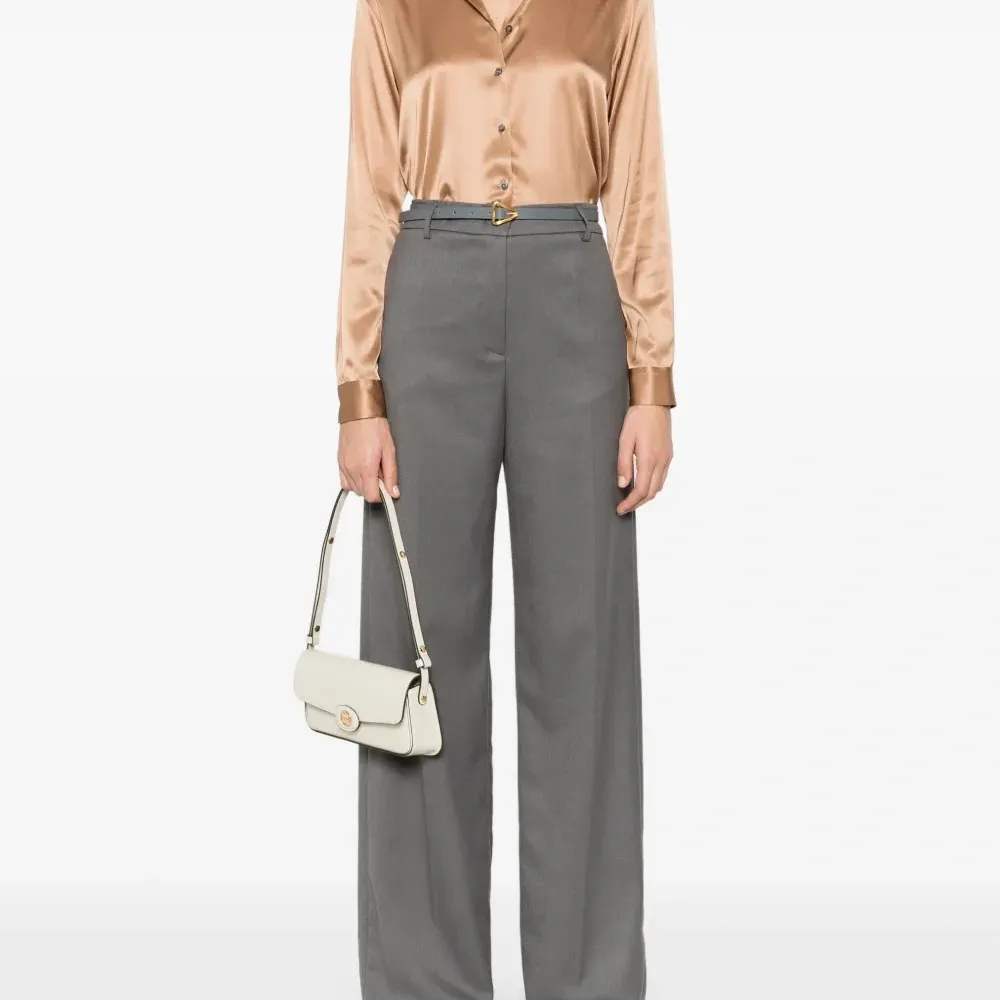 Атласная рубашка Атласная рубашка