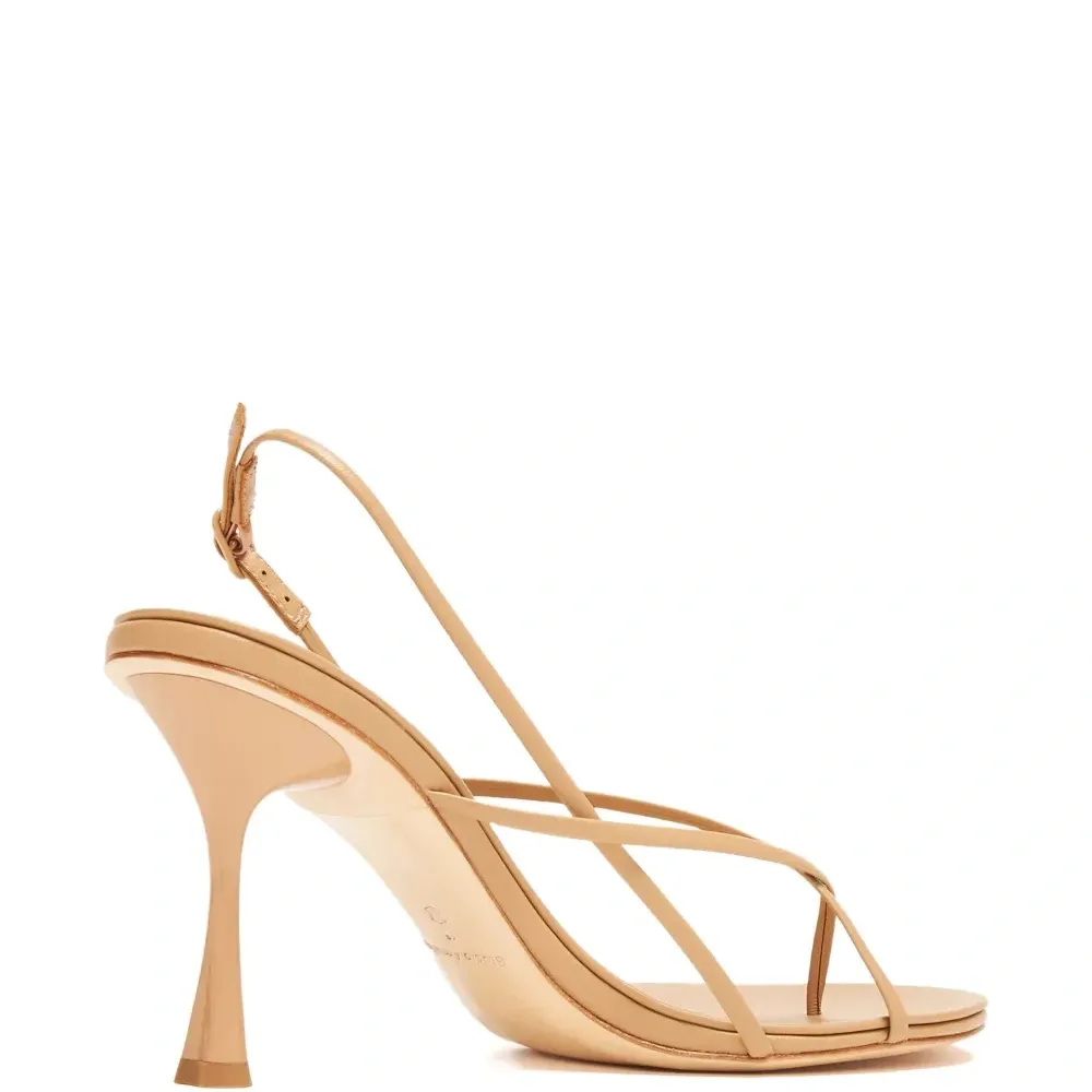 Босоножки с ремешками