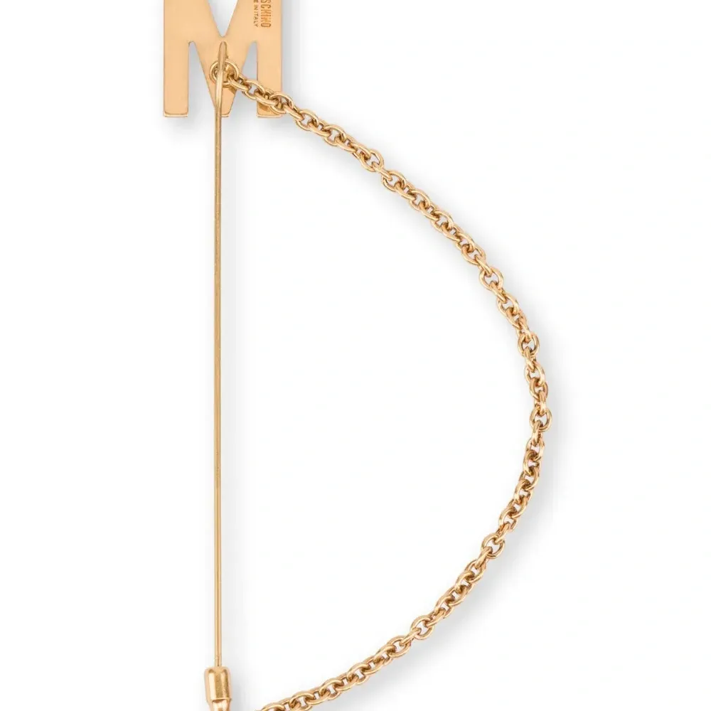 Брошь с логотипом