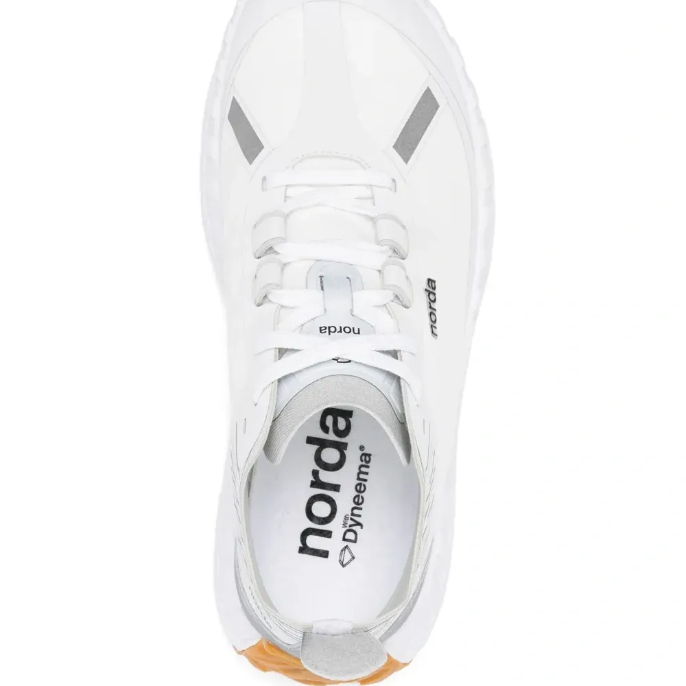 Кроссовки 001