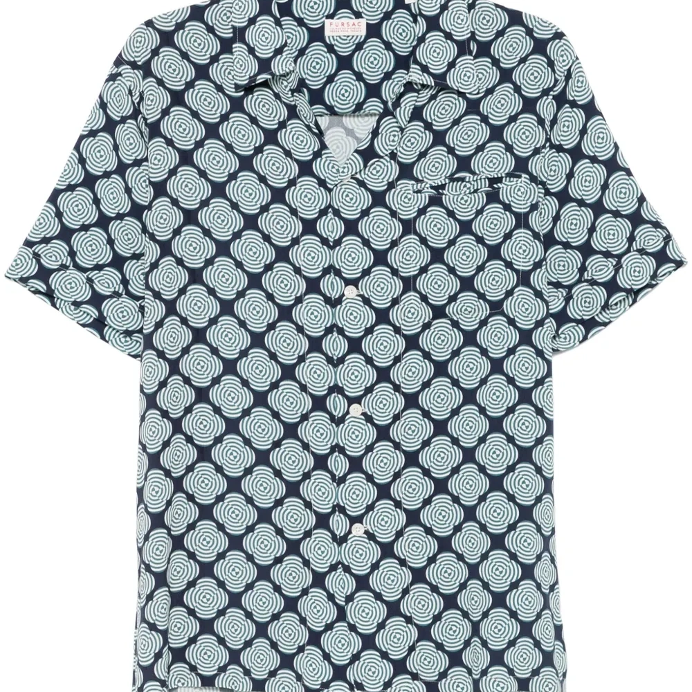 Рубашка с абстрактным узором