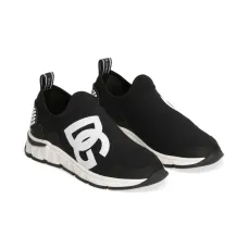 Кроссовки с логотипом