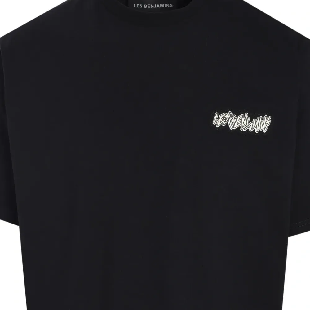 Футболка с графичным принтом