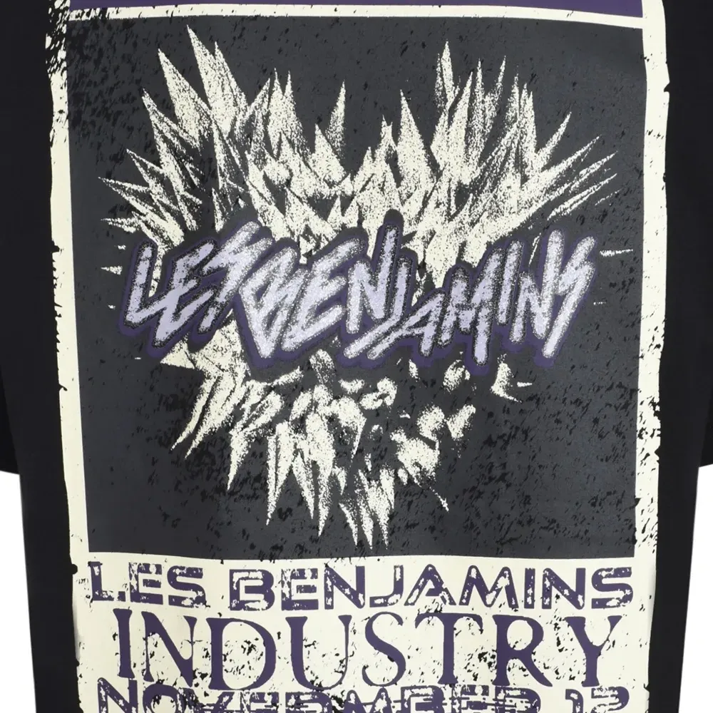 Футболка с графичным принтом