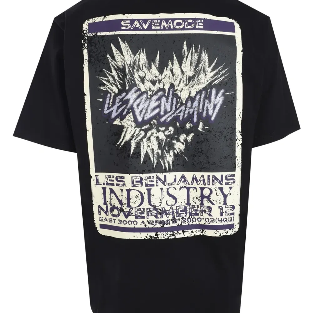 Футболка с графичным принтом