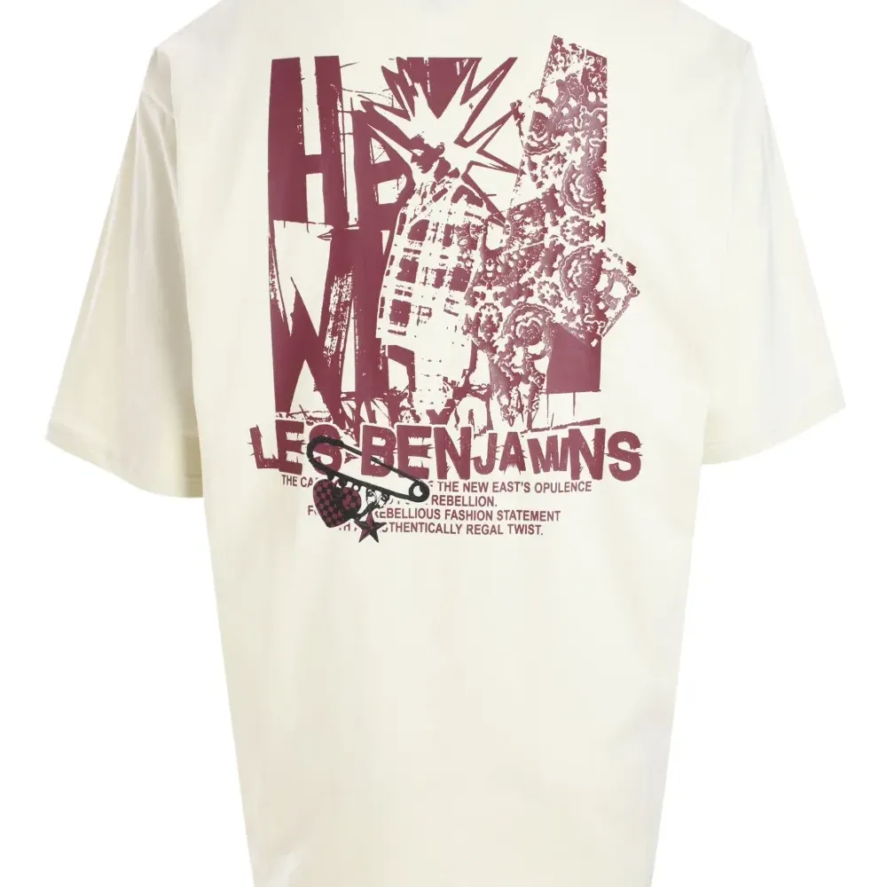 Футболка с графичным принтом Футболка с графичным принтом