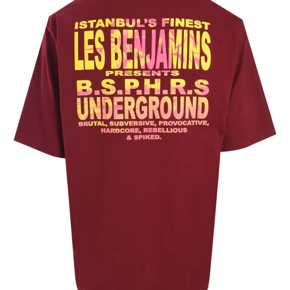 Футболка с графичным принтом Футболка с графичным принтом