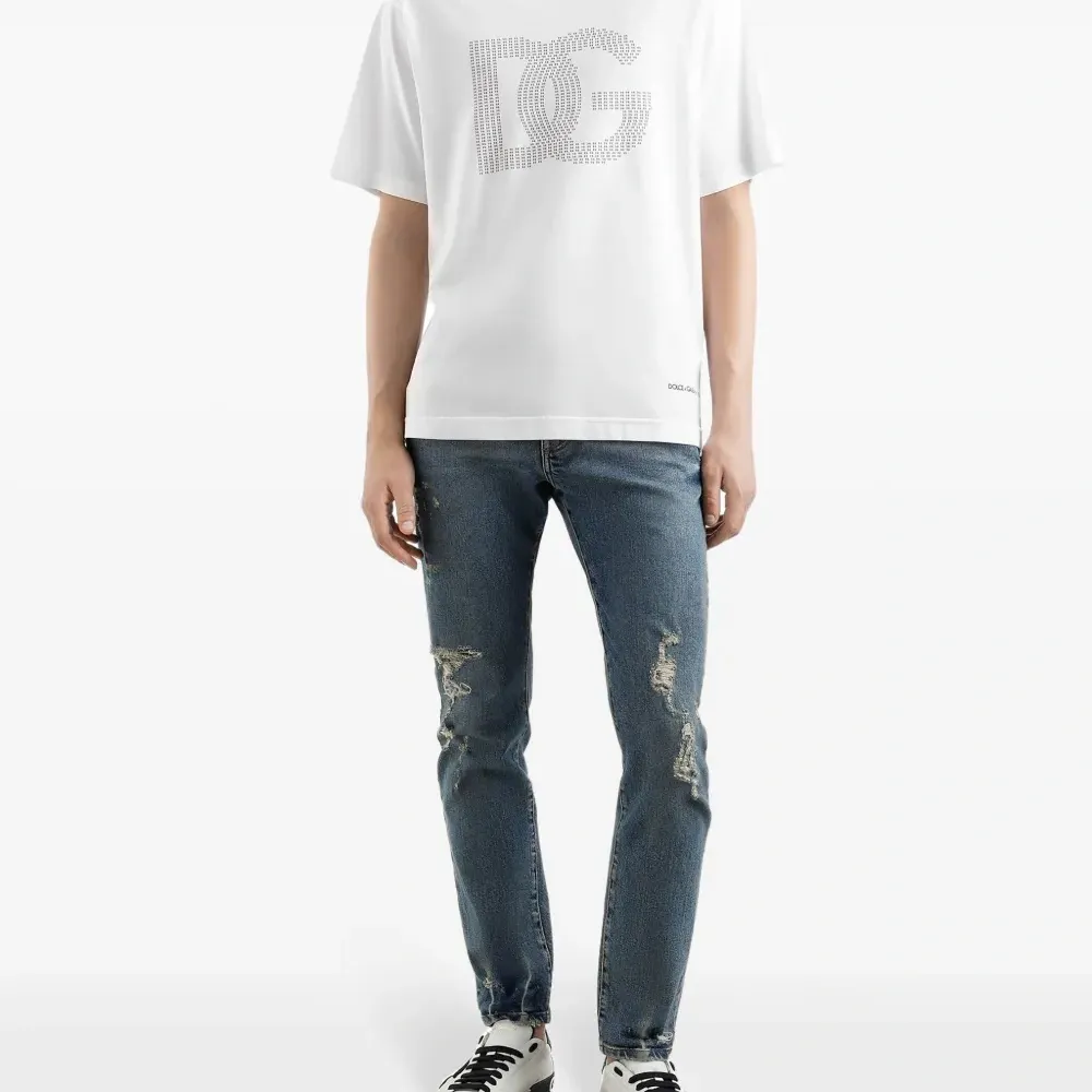 Футболка с логотипом