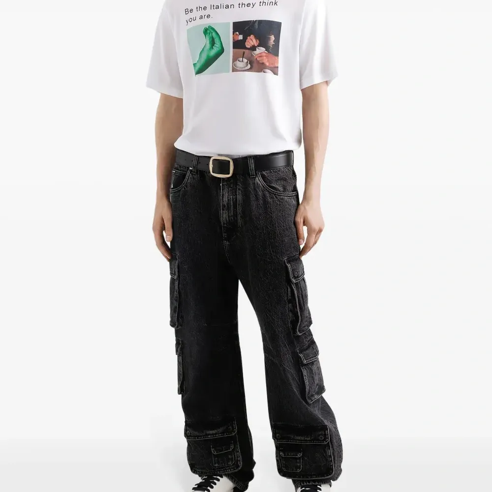 Футболка с графичным принтом