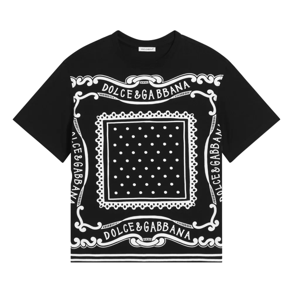 Футболка с логотипом