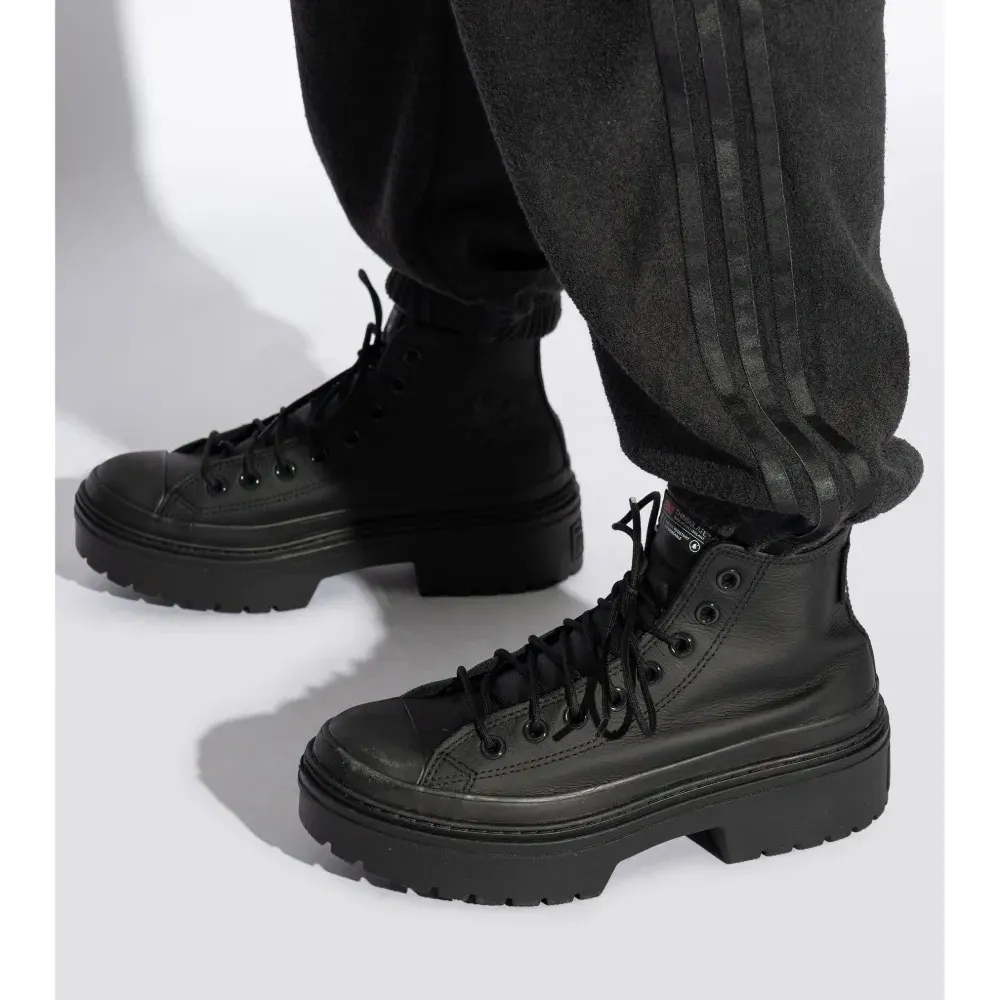 Кроссовки на платформе