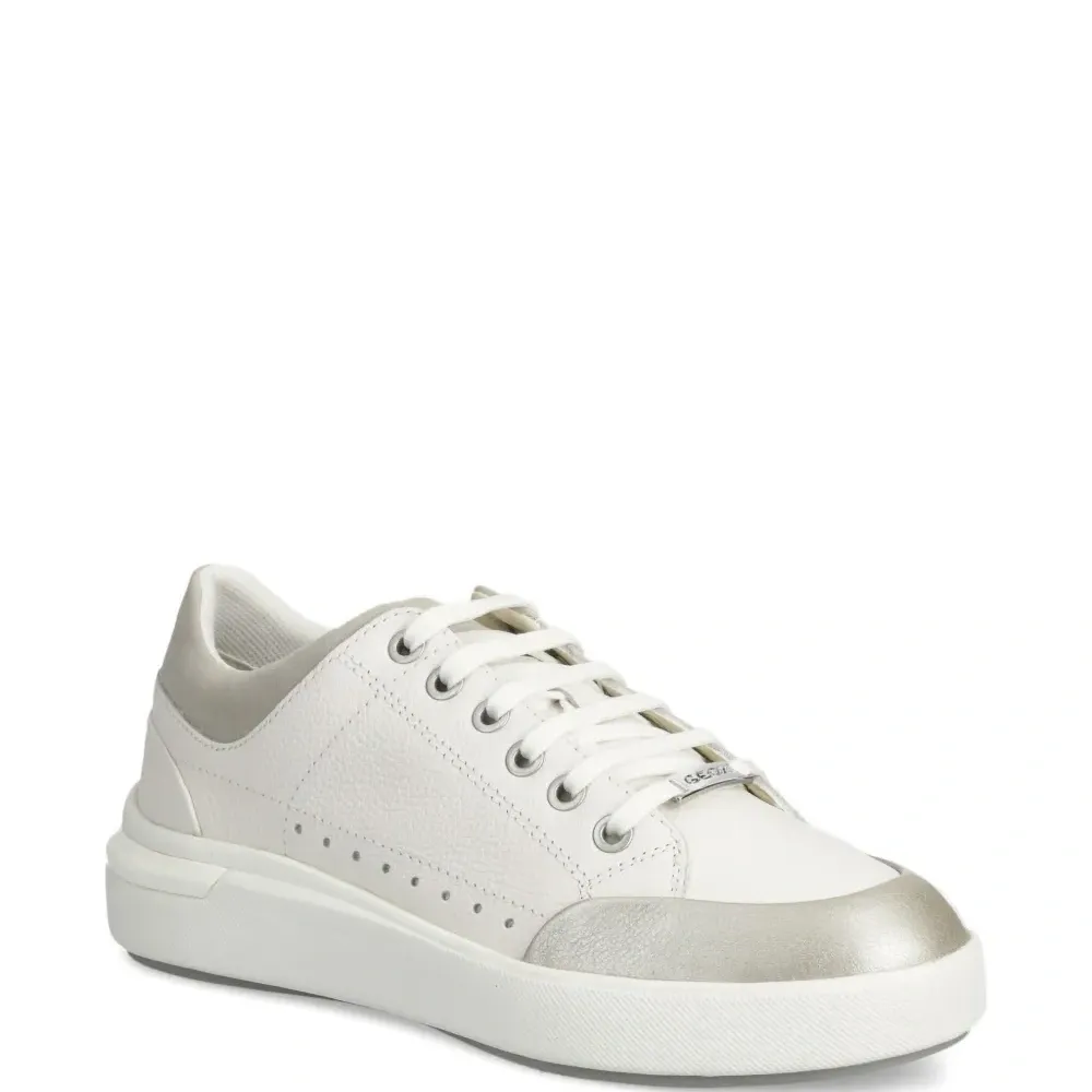 Кроссовки Dayla с перфорацией