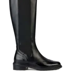 Сапоги с брогированием