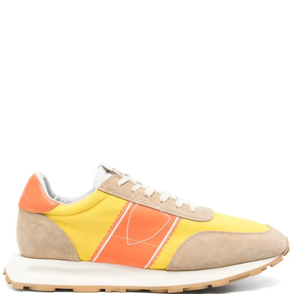 Кроссовки Tour