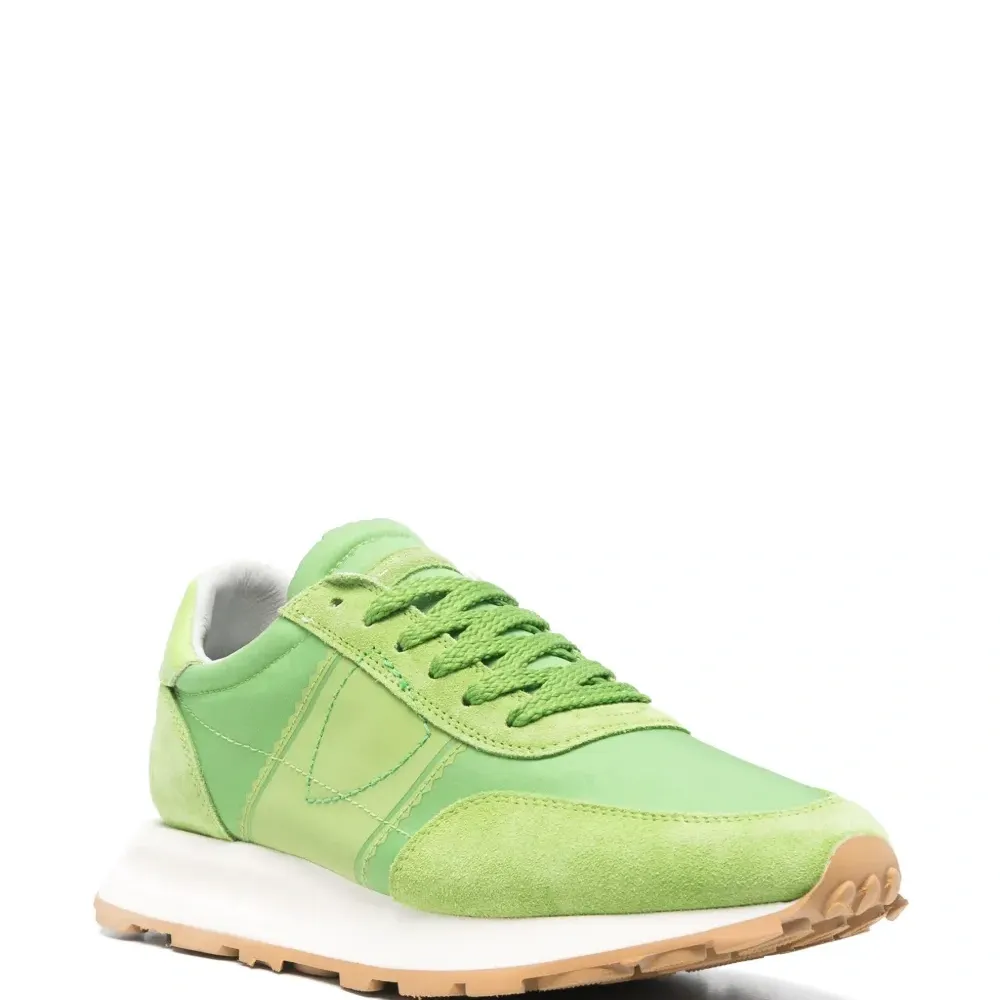 Кроссовки Tour