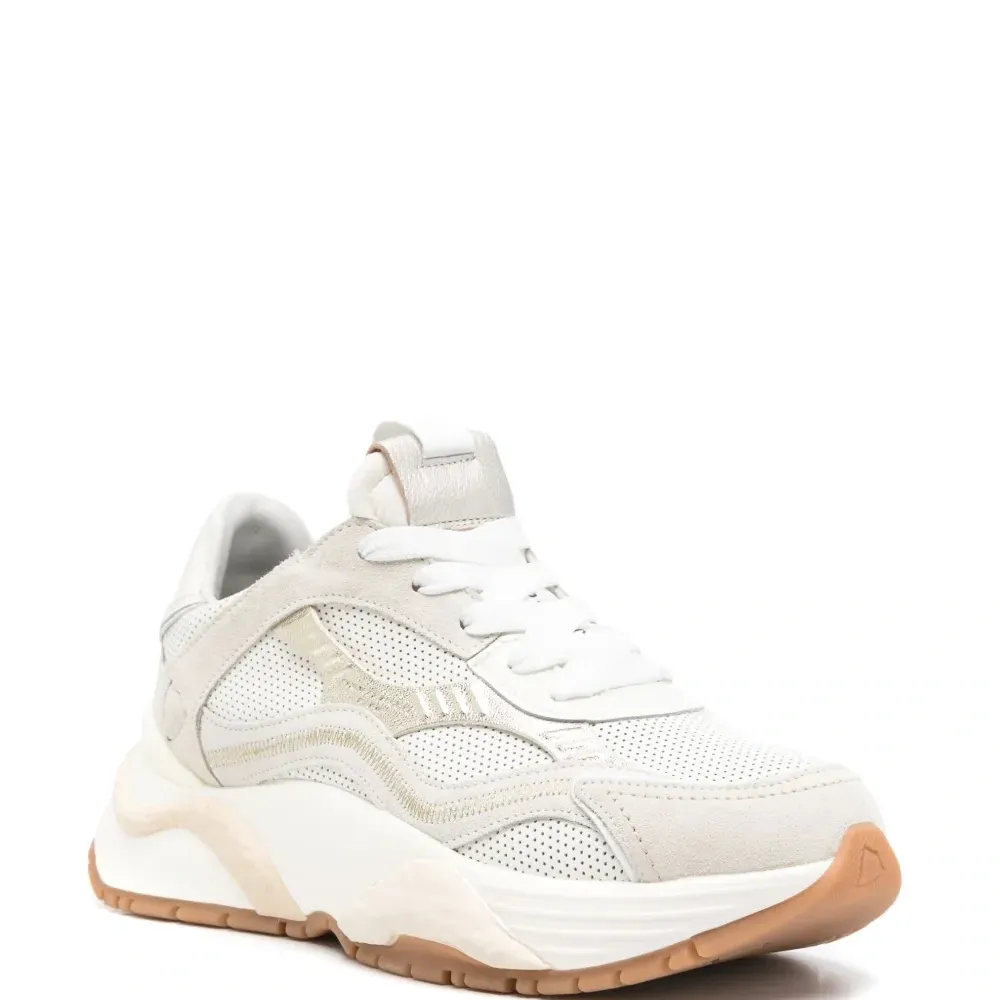 Кроссовки со вставками