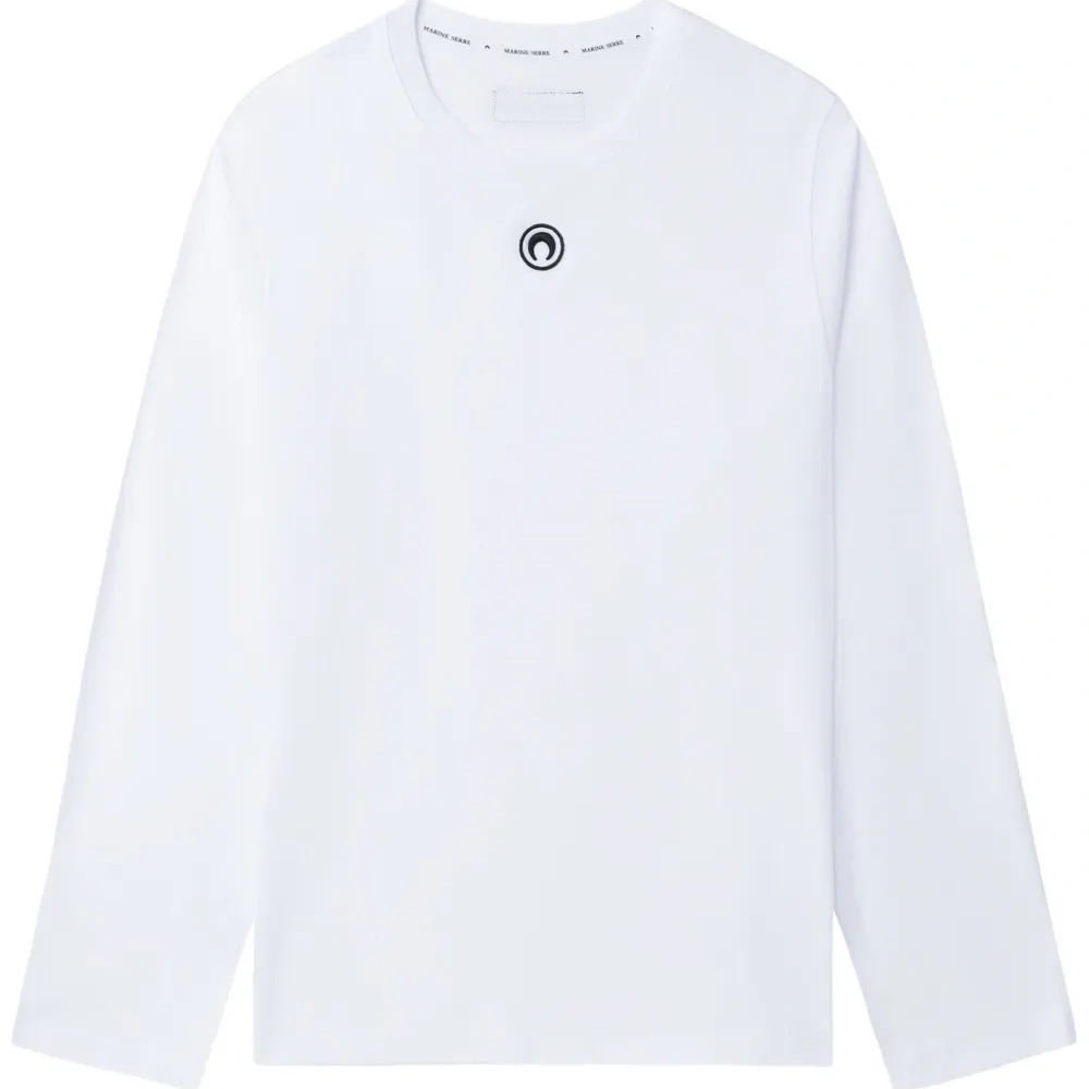 Футболка с вышитым логотипом Футболка с вышитым логотипом