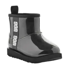 угги с логотипом