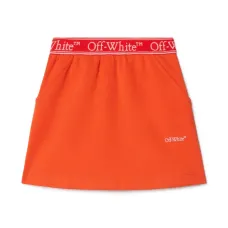 Юбка с логотипом на поясе Юбка с логотипом на поясе