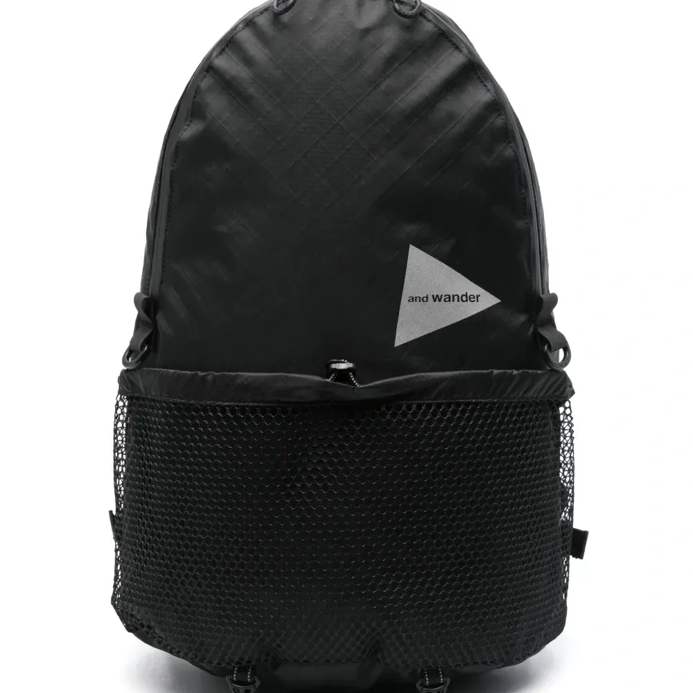 Рюкзак с логотипом