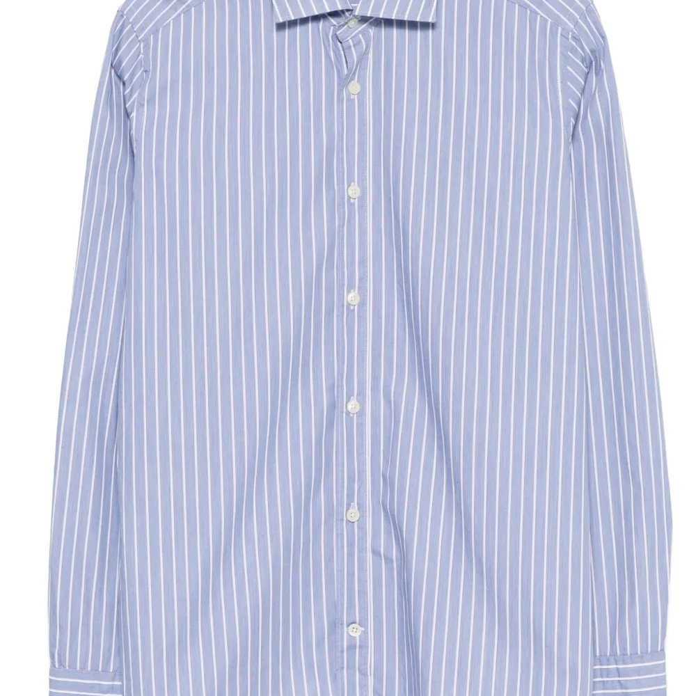 Рубашка в полоску