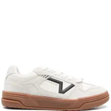 Кроссовки Upland