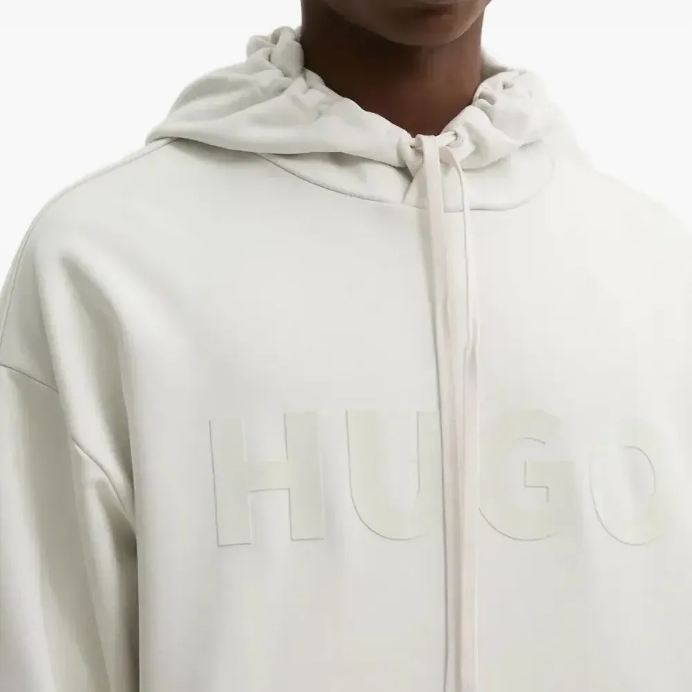 Худи с тисненым логотипом